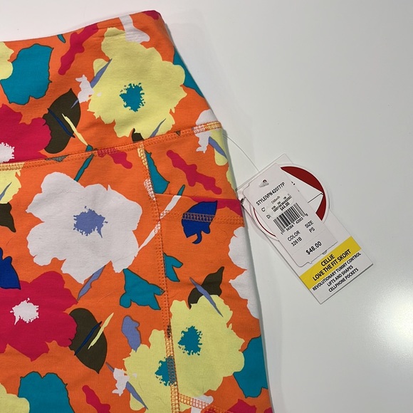 Intro Floral Skort - Picture 2 of 8